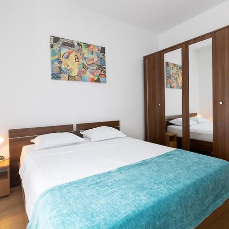 Obor Central Oasis --Secured Parking Nearby --Self Check-In-- 1Min Metro Station Bukarest Exteriör bild